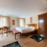Hotel Zu Den Rothen Forellen 5*