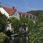 Zu Den Rothen Forellen 5* 일젠부르크