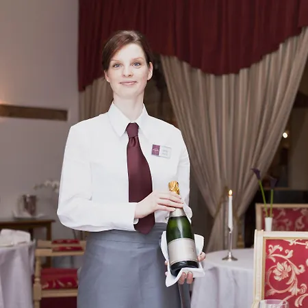 Отель Zu Den Rothen Forellen Ильзенбург