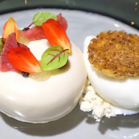 Zu Den Rothen Forellen Отель